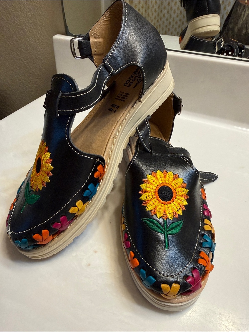 Women’s Sandals